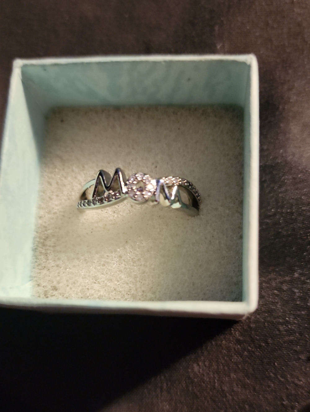 Silver 'Mom' Ring with Clear Center Stone Size 7!